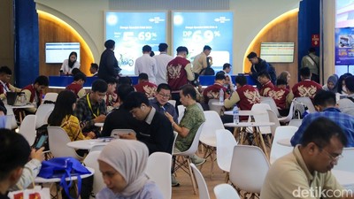 Pengunjung Ramaikan Expoversary, Ada Berbagai Promo Menarik