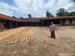 Perajin Genting Gunungkidul Semringah Gentengisasi Digaungkan Prabowo