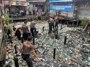 Disorot Prabowo, Polres Tarakan Gelar Korve di Pesisir Viral Penuh Sampah