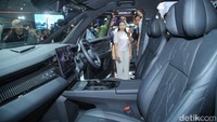 Selama IIMS 2026, Zeekr 009 ditawarkan dengan skema harga pre-booking estimasi Rp 1,6 miliar.