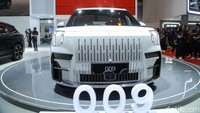 Geely Group resmi membawa sub-brand listrik premiumnya, Zeekr, ke Indonesia dan menjadikan Zeekr 009 sebagai sorotan utama di ajang IIMS 2026.