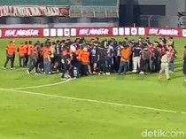 Suporter Masuk Lapangan, PSM Makassar Didenda Rp 60 Juta