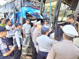 Ramp Check Bus Digelar di Sampang pada Hari Kedua Operasi Semeru