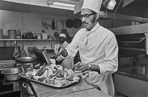 Resto 100 Tahun Terancam Tutup, Warga Inggris Minta Bantuan Raja Charles!