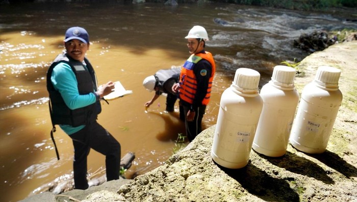 Riset Mikroplastik di PSPK UB.
