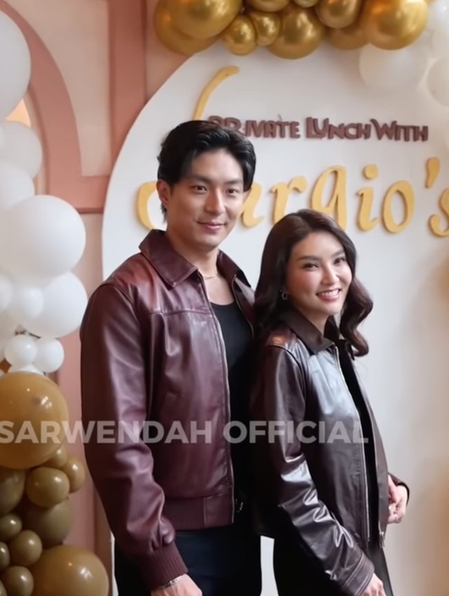 Sarwendah-Giorgio Antonio Go Public Ngaku Pacaran, Mesra Pakai Jaket Couple