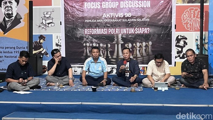Aktivis 98 di Makassar Dukung Polri Tetap di Bawah Presiden Tapi Ada Catatan