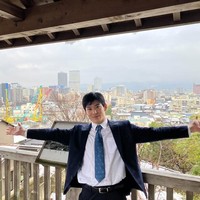 Menjadi incaran banyak wanita, Takato yang merupakan putra dari seorang ahli bedah yang berpraktek di London, belum diketahui sedang berpacaran atau menikah. Foto: Instagram @shida.takato