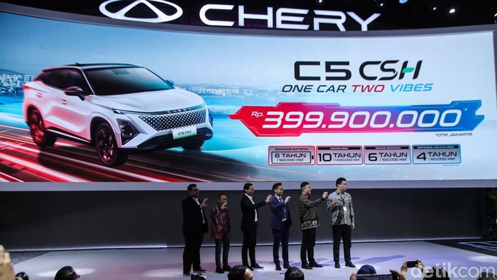 Chery meluncurkan C5 CSH hybrid di IIMS 2026. SUV medium ini dibanderol Rp 399 juta dengan fitur lengkap.