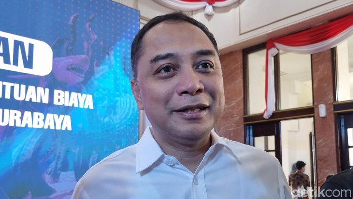 Wali Kota Surabaya Eri Cahyadi di Balai Kota.