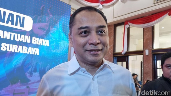 Wali Kota Surabaya Eri Cahyadi di Balai Kota.