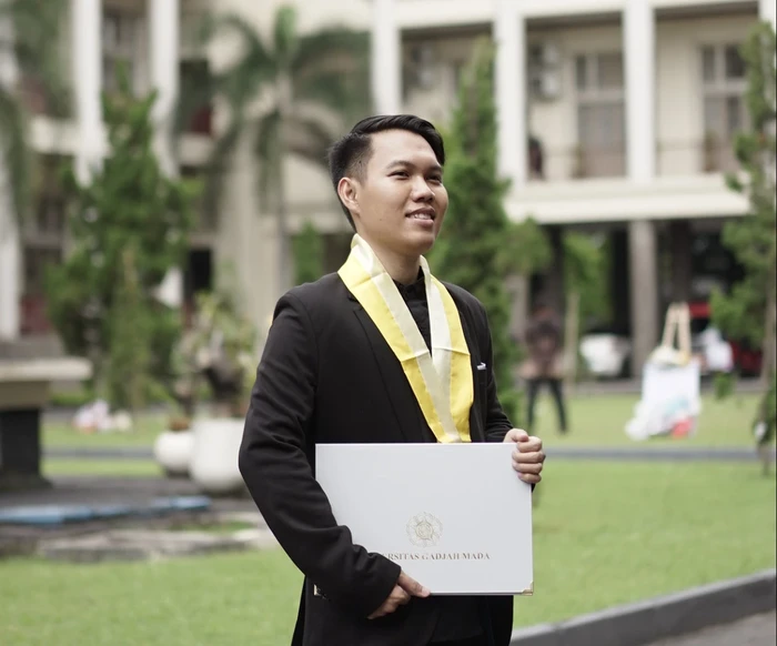 Inspiratif! Mahasiswa Ini Tamatkan S2 UGM dalam Waktu 1 Tahun