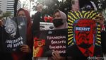 Aksi Massa Tolak Dewan Perdamaian di Kedubes AS