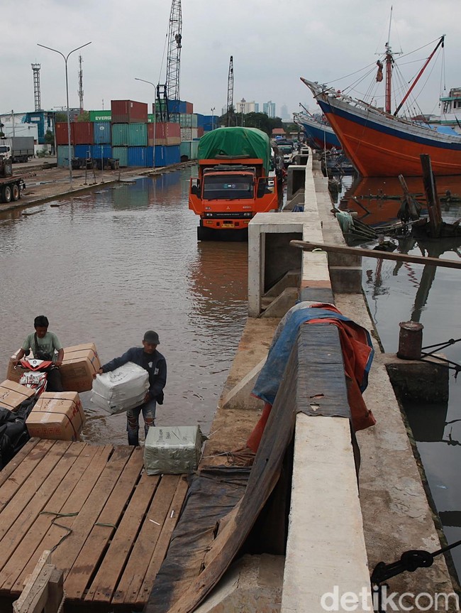 Banjir Rob dan Cuaca Ekstrem Masih Intai Jakarta