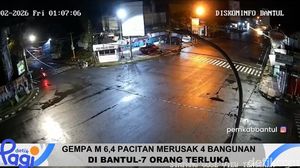 Video: Gempa M 6,4 Pacitan Merusak 4 Bangunan di Bantul-7 Orang Terluka