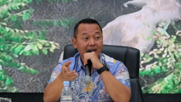 Dirkrimsus Polda Riau Kombes Ade Kuncoro Wahyu mengindikasikan kuat adanya perburuan liar di balik kematian Gajah Sumatera di Pelalawan, Jumat (6/2/2026).