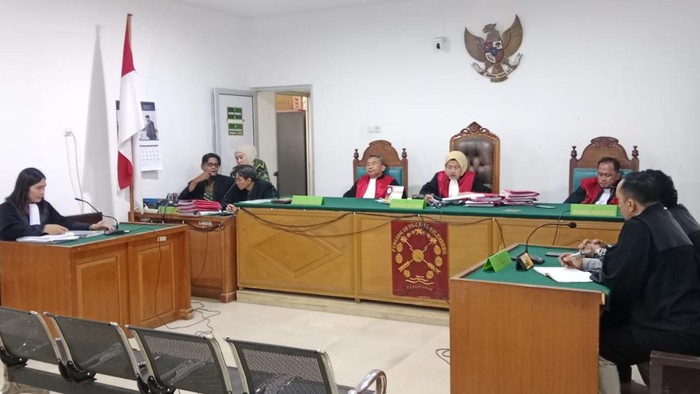 8 Remaja Perusak Gedung DPRD-Ditlantas Polda Sumsel Divonis Hukuman Berbeda