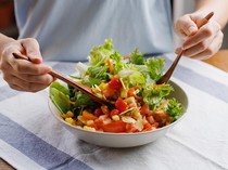 Kebiasaan yang Dilakukan Sebelum Makan Bisa Bikin Perut Ramping