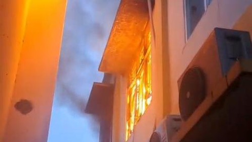 Kebakaran di Puskesmas Babakan, Jumat (6/2/2026) dini hari. (Dok. Damkar Mataram)