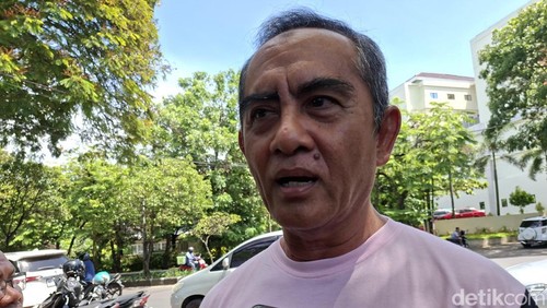 Kepala Dinas Sosial dan PPA NTB Ahmad Masyhuri. (Foto: Ahmad Viqi/detikBali)
