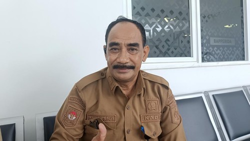 Kepala Diskop UKM Lombok Tengah, Ikhsan, saat ditemui detikBali. (Edi Suryansyah/detikBali)