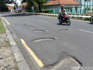 Jelang Mudik 2026, 196 Kilometer Jalan Provinsi di Jabar Masih Rusak