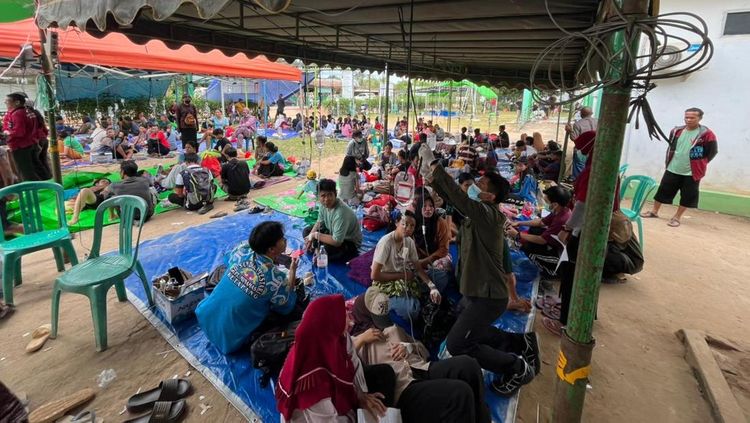 Korban Diduga Keracunan MBG Jadi 340 Orang, Begini Potret di Puskesmas Marau