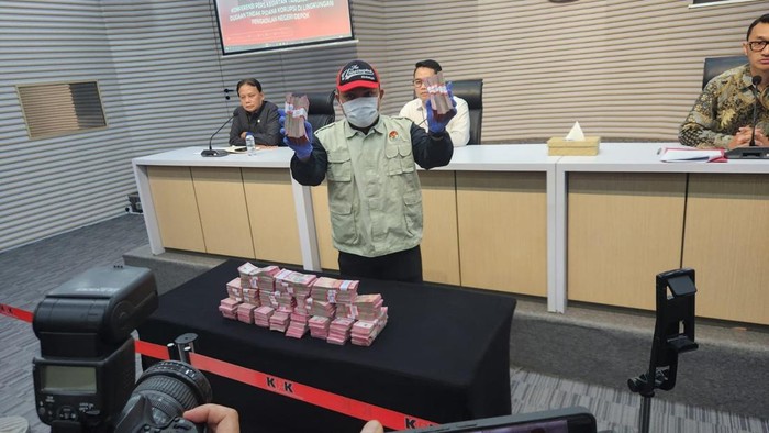 Ketua PN Depok Tersangka Kasus Sengketa Lahan, KPK Sita Duit Rp 850 Juta - Update 1