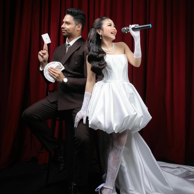 Pesulap Aladull Resmi Menikah dengan Penyanyi Lady Rara