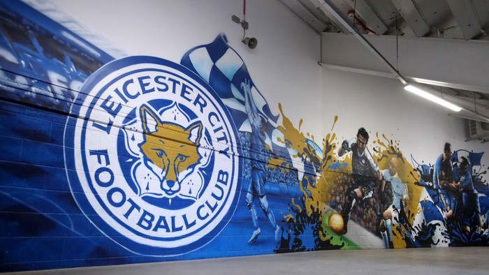 LEICESTER, ENGLAND - JANUARY 26: A mural painting of Leicester City team logo is scene inside the stadium prior to the Barclays Womens Super League match between Leicester City and Liverpool FC at The King Power Stadium on January 26, 2025 in Leicester, England.  (Photo by Jess Hornby/Getty Images)