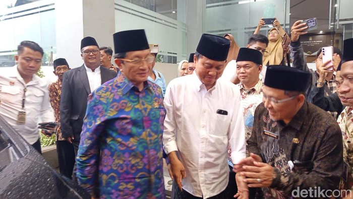 Menteri Agama Nasaruddin Umar mengunjungi Pondok Pesantren API Tegalrejo, Kabupaten Magelang, Jumat (6/2/2026).