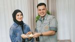 Momen Romantis Irish Bella dan Haldy Sabri saat Ngopi Bareng di Kafe