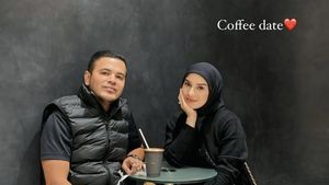 Momen Romantis Irish Bella dan Haldy Sabri saat Ngopi Bareng di Kafe