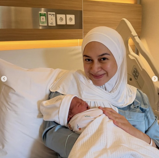 Alhamdulillah... Nina Zatulini Melahirkan Anak Keempat