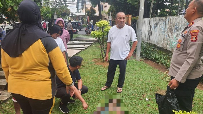 Pria di Palembang Diduga Bakar Diri, Polisi Temukan Korek dan Botol Bensin