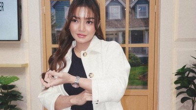 Penampilan Siti Badriah Usai 2 Bulan Oplas Payudara-Fat Graft
