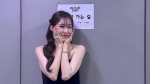 Siapa yang gak sabar nunggu comeback musik Tiffany Young? Wanita kelahiran 1989 itu terakhir merilis lagu solo Run For You Life (2019) dan sempat tur juga di AS kala itu. (Foto: dok. Instagram @tiffanyyoungofficial)