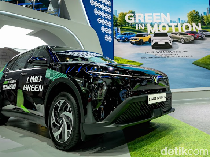 VinFast Luncurkan Limo Green di IIMS 2026, Harga Rp 299 Juta!