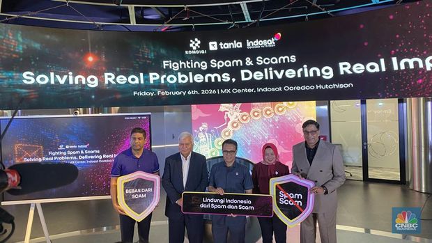 Wakil Menteri Komunikasi dan Digital Nezar Patria ditemui di Jakarta, Jumat (6/2/2026). (CNBC Indonesia/Novina Putri Bestari)