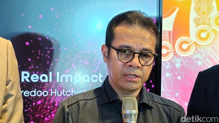 Wamenkomdigi Nezar Patria