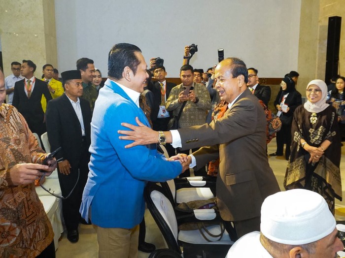 **Bamsoet Puji Peluncuran Delapan Buku Yusril: Momentum Refleksi Hukum Indonesia**