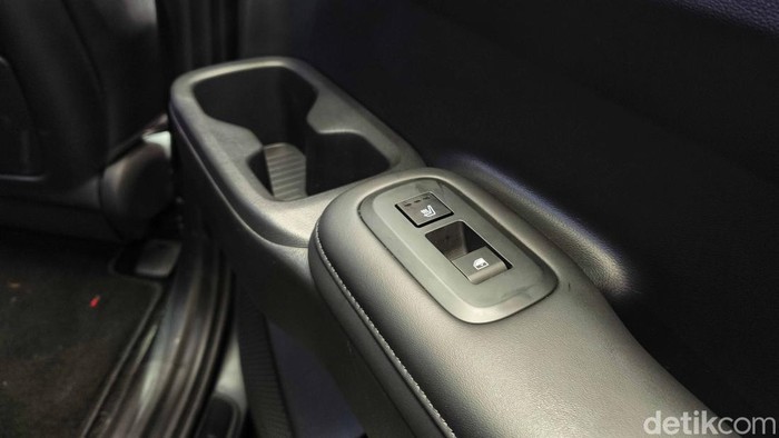 Tampang Hyundai Santa Fe XRT yang Dijual Seharga Rp 932,4 Juta