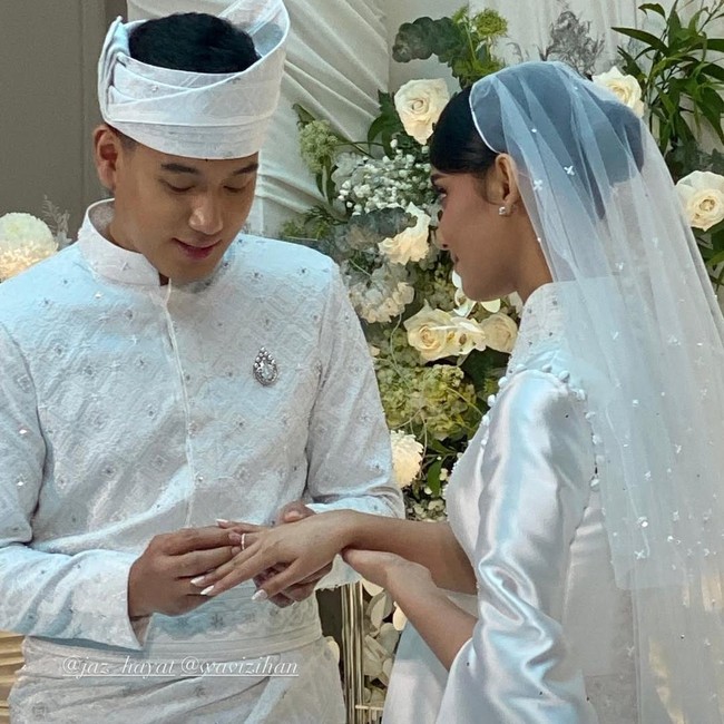 Potret Pernikahan Aktris Wavi Zihan dan Penyanyi Jaz Hayat, Elegan Serba Putih