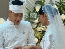 Potret Pernikahan Aktris Wavi Zihan dan Penyanyi Jaz Hayat, Elegan Serba Putih