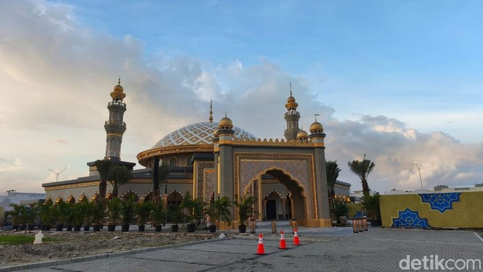 Masjid Al Ikhlas PIK