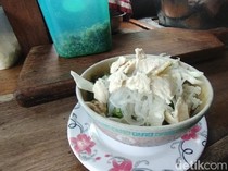 Menikmati Hangatnya Soto Mangkuk Mini di Nganjuk, Cuma Rp 6 Ribu