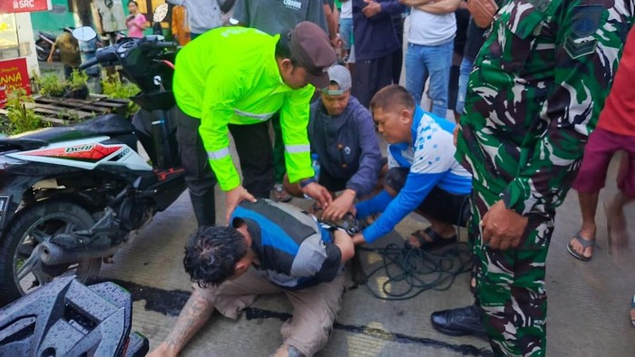 Duduk Perkara Sopir Mobil MBG di Kebumen Ngamuk Hajar 15 Warga