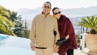 Jangan menganggap kami (saya dan suami) itu berbohong untuk bilang mama dan papa tidak ada apa2 itu hanya orang ngarang. Padahal yang berbohong itu kalian, dengan menyebarkan dan membuat yang betul-betul jauh dari kenyataan keadaan kami, katanya. Foto: Instagram @ramadhaniabakrie