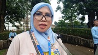 Ketua Pelaksana Fun Walk ONELABS, Siti Nur Azizah, mengatakan fun walk 2026 diramaikan dengan berbagai rangkaian acara.Rangkaiannya ini jalan kesehatan bersama, dan juga nanti ada pemeriksaan kesehatan. Ada juga nanti door prize, dan lain sebagainya, jelas Azizah kepada detikEdu, Sabtu (7/2/2026). (Foto: Nikita Rosa/detikedu)