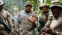 Latihan militer ini melibatkan unit-unit dari SENAFRONT (Layanan Perbatasan Nasional), SENAN (Layanan Aeronaval Nasional), dan unit keamanan Panama lainnya yang bekerja bersama dengan pasukan AS dalam skenario yang mencakup operasi darat, taktik hutan, dan respons medis. Kegiatan semacam ini memberi kesempatan untuk saling bertukar pengetahuan, mengasah keterampilan teknis, dan memperkuat hubungan profesional antar pasukan. Anadolu via Getty Images/Anadolu